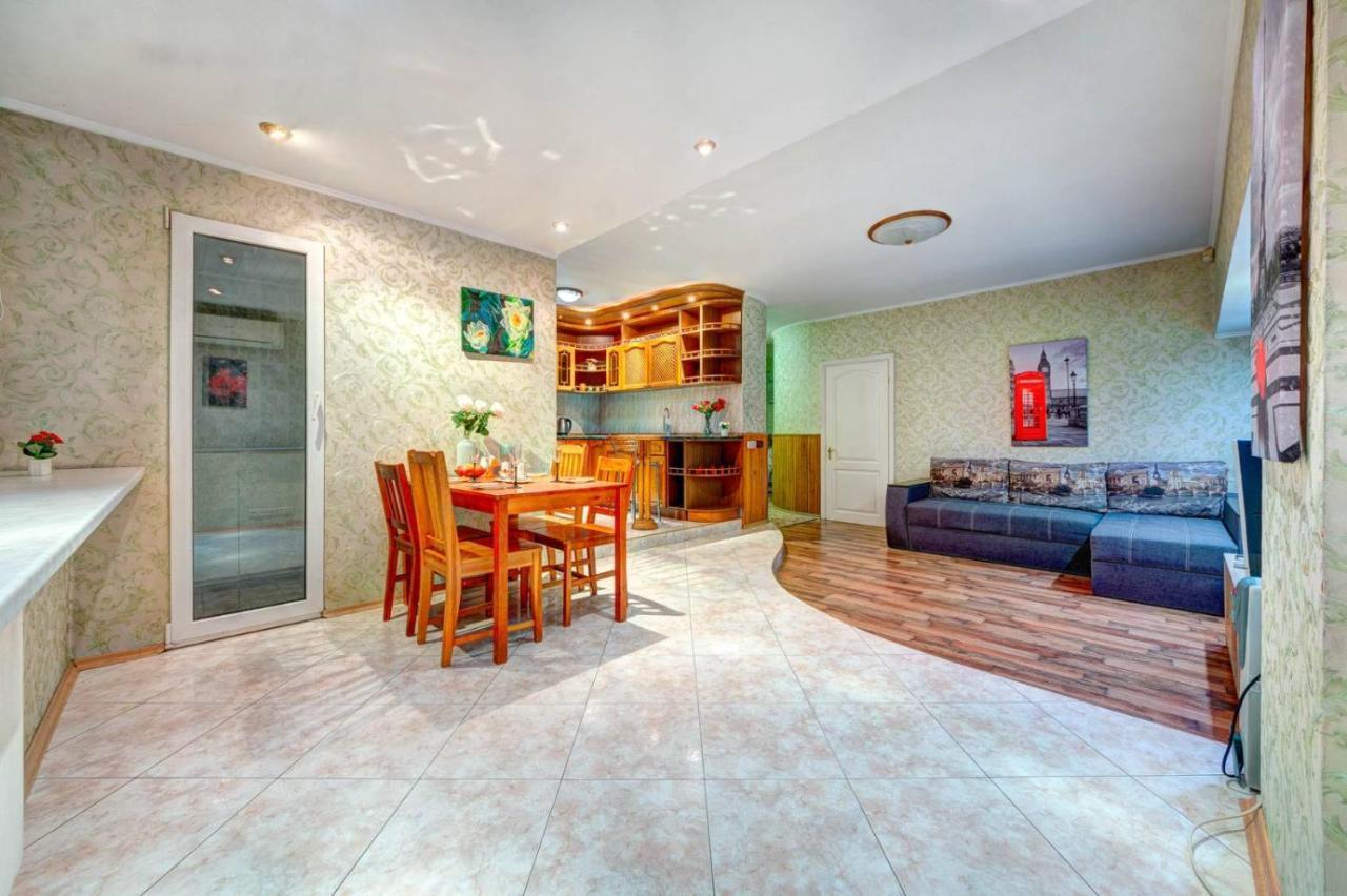 Apartments Of Bogdan Khmelnitsky Kijów Zewnętrze zdjęcie
